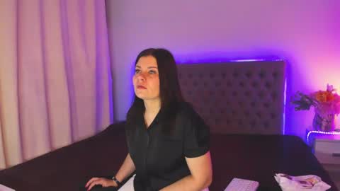 Amanda online show from July 6, 2026, 4:20 am