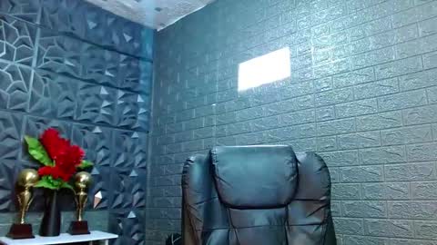 Snapshot of amandaleon chatting on January 24, 2025, 6:57 am amandaleon online show from January 24, 2025, 6:57 am