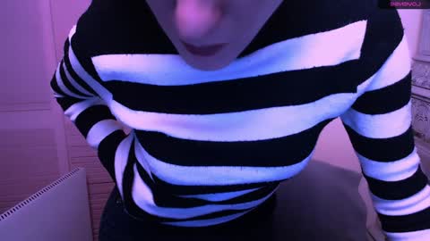 Amanda online show from January 1, 2025, 12:44 pm