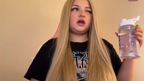 Amandha online show from December 25, 2024, 7:13 pm