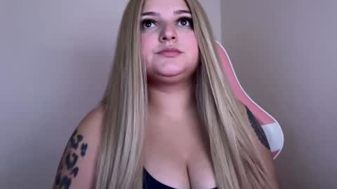 Amandha online show from January 28, 2025, 7:53 pm