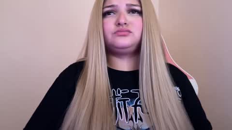 Amandha online show from February 1, 2025, 7:34 pm