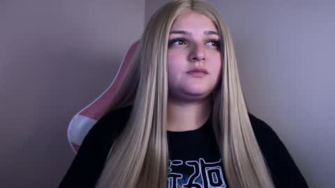 Amandha online show from February 2, 2025, 10:49 pm