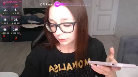 Mila online show from September 17, 2025, 1:02 pm