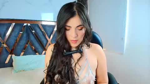 Snapshot of amara_vega chatting on October 7, 2025, 3:31 pm Amara Vega online show from October 7, 2025, 3:31 pm