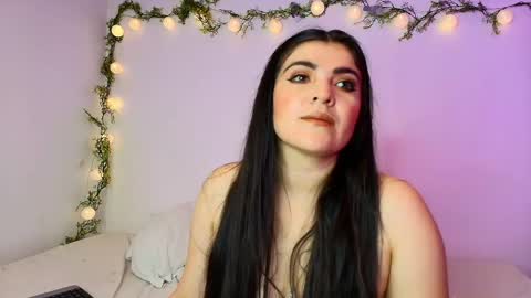 Snapshot of amara_vega chatting on April 24, 2026, 10:39 am Amara Vega online show from April 24, 2026, 10:39 am