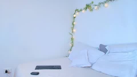 Snapshot of amara_vega chatting on April 29, 2026, 5:30 pm Amara Vega online show from April 29, 2026, 5:30 pm