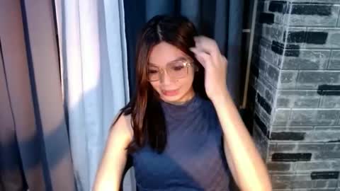 Snapshot of amarabellax chatting on May 18, 2026, 4:18 am BELLA online show from May 18, 2026, 4:18 am