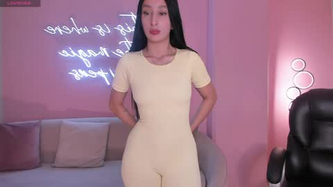 Snapshot of amaradivinex chatting on May 17, 2026, 11:23 pm Amara Di online show from May 17, 2026, 11:23 pm