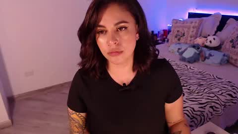 Snapshot of amarat_jolie chatting on February 28, 2025, 12:54 am Mila online show from February 28, 2025, 12:54 am