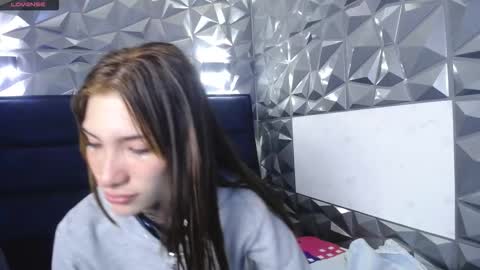 Snapshot of amare_sole chatting on October 27, 2025, 10:30 am Amare Sole online show from October 27, 2025, 10:30 am