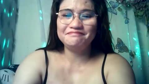 amazing angel online show from March 31, 2026, 11:27 pm