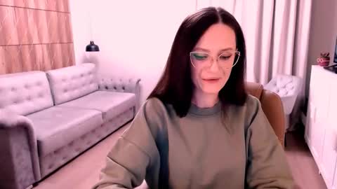 Snapshot of amazingeyes89 chatting on January 15, 2026, 2:10 pm Izza online show from January 15, 2026, 2:10 pm