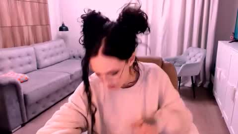 Snapshot of amazingeyes89 chatting on March 16, 2026, 11:58 am Izza online show from March 16, 2026, 11:58 am