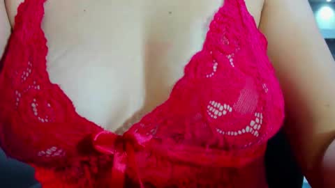 Ambar  online show from October 6, 2025, 12:13 pm