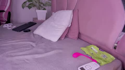 ambarasm online show from November 19, 2025, 1:00 pm