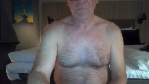 Snapshot of ambassador54 chatting on October 7, 2025, 11:24 pm Ambassador54 online show from October 7, 2025, 11:24 pm