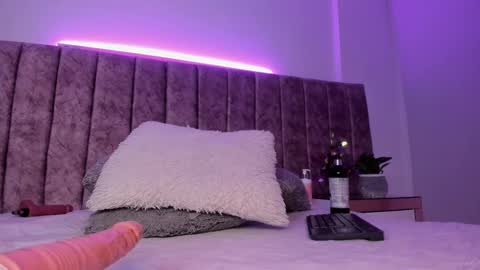  Amber  online show from March 28, 2026, 2:22 am