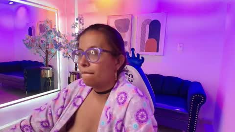 amber__rouge online show from February 8, 2026, 4:32 pm