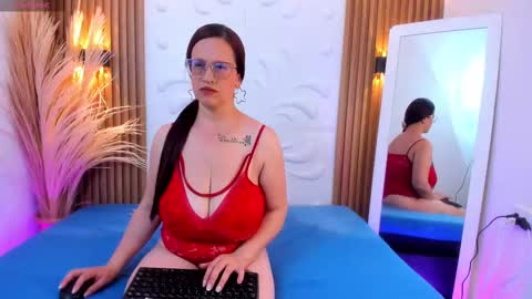 MIA online show from November 19, 2025, 2:33 am