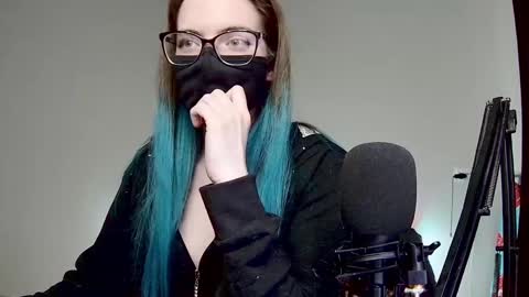 Amber non-nude model online show from December 30, 2024, 4:09 am