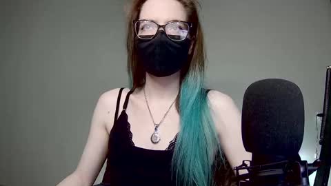 Amber non-nude model online show from February 5, 2025, 10:44 pm