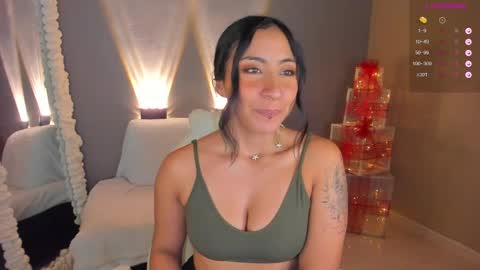 amber_curly online show from December 17, 2024, 10:11 pm