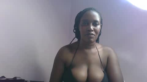 amber_cutie2 online show from May 17, 2026, 3:19 pm