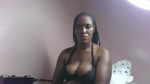 amber_cutie2 online show from May 18, 2026, 4:13 pm