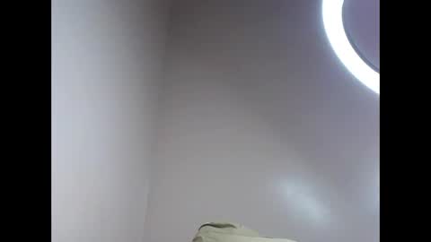 amber_cutie2 online show from May 26, 2026, 1:45 am
