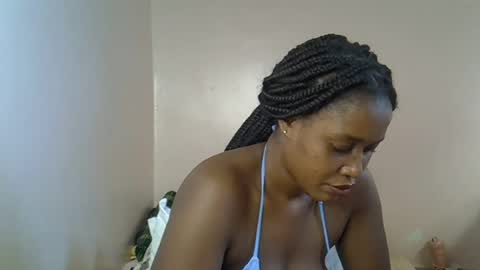 Snapshot of amber_cutie2 chatting on July 5, 2026, 9:38 am amber_cutie2 online show from July 5, 2026, 9:38 am