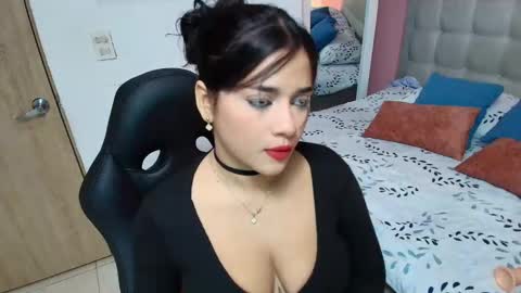 amber_rivas19_ online show from October 16, 2025, 3:07 am
