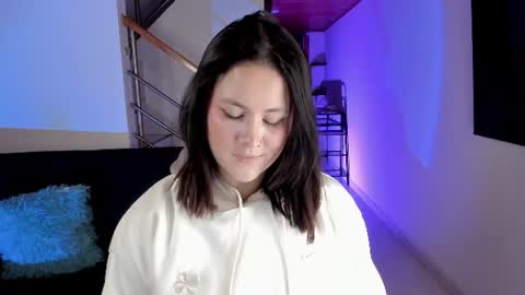 Snapshot of amber_rosewood_ chatting on July 14, 2026, 3:33 am Vivi online show from July 14, 2026, 3:33 am