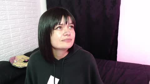 Snapshot of amber_rouss chatting on December 28, 2024, 7:33 am ROUSS online show from December 28, 2024, 7:33 am