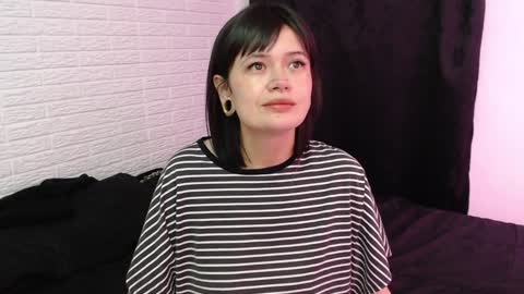 Snapshot of amber_rouss chatting on January 5, 2025, 2:17 am ROUSS online show from January 5, 2025, 2:17 am