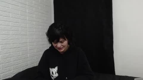 Snapshot of amber_rouss chatting on February 21, 2025, 3:23 am ROUSS online show from February 21, 2025, 3:23 am