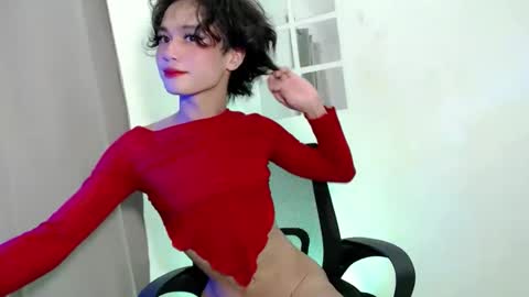 amber_sex19 online show from April 7, 2026, 11:43 am