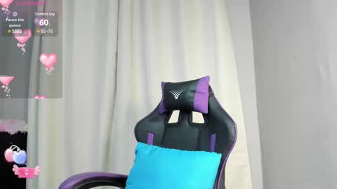 Amber Baker  online show from February 14, 2025, 1:51 pm