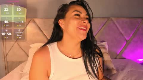 Amber Collins online show from November 26, 2025, 10:49 am