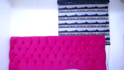 amberdiamondmmm online show from October 21, 2025, 12:50 pm
