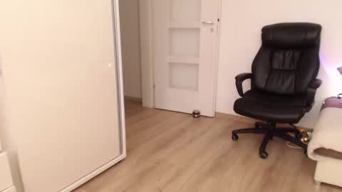 Snapshot of amberdoll4u chatting on February 17, 2025, 9:35 am Amber online show from February 17, 2025, 9:35 am