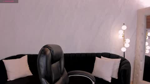 Amber  online show from May 2, 2026, 8:14 pm