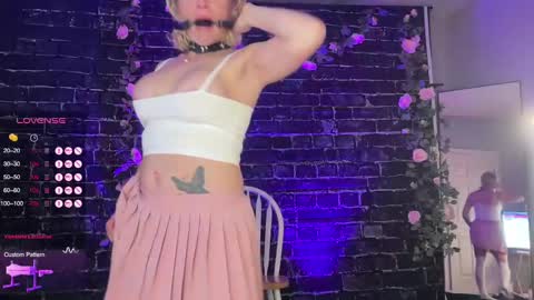 Snapshot of amberjade_aj chatting on February 18, 2025, 12:59 am Amber Jade online show from February 18, 2025, 12:59 am