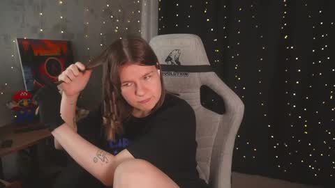 Snapshot of amberlyyy chatting on April 30, 2026, 4:41 am my name is Sonya but you can call me your favorite girl 3 online show from April 30, 2026, 4:41 am