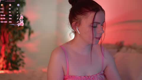 Snapshot of ambershoney chatting on May 8, 2026, 10:15 pm Amber online show from May 8, 2026, 10:15 pm