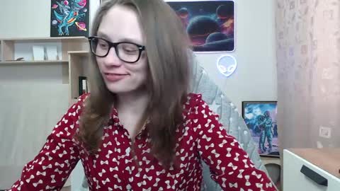 Amber online show from April 11, 2026, 4:06 am