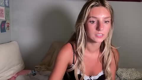 Snapshot of ambiebambiii chatting on May 5, 2026, 1:13 am ambie bambi amber griz online show from May 5, 2026, 1:13 am