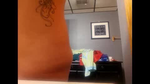 Snapshot of ambularalertisback chatting on January 22, 2025, 6:41 pm One Youre Looking For online show from January 22, 2025, 6:41 pm