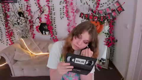 Snapshot of amechan chatting on November 2, 2025, 1:46 pm Ame online show from November 2, 2025, 1:46 pm