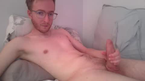 Amekatt online show from December 14, 2025, 3:06 pm